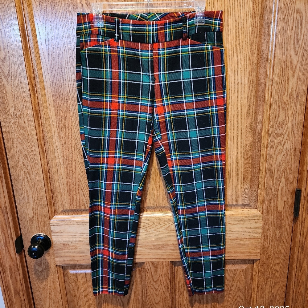 New York & Company Plaid Skinny Ankle Pants Red, Green Festive size 6
